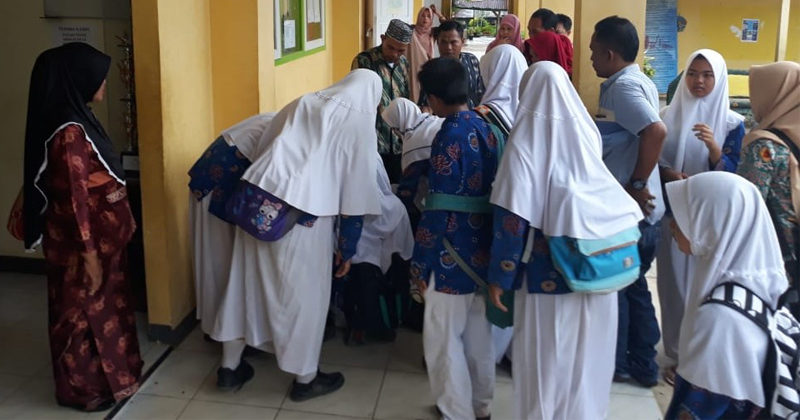 Kesurupan di SMPN 1 Arga makmur