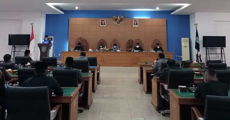 Paripurna-Pandangan-Umum-Fraksi-RAPBD-Perubahan-TA-2021