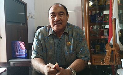 Ketua DPRD BU Parmin
